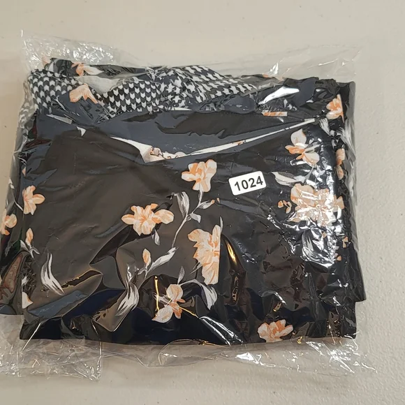 Calvin Klein Black Multi Printed Asymmetric Midi Pleated Skirt Plus Size 20W - Picture 12 of 12